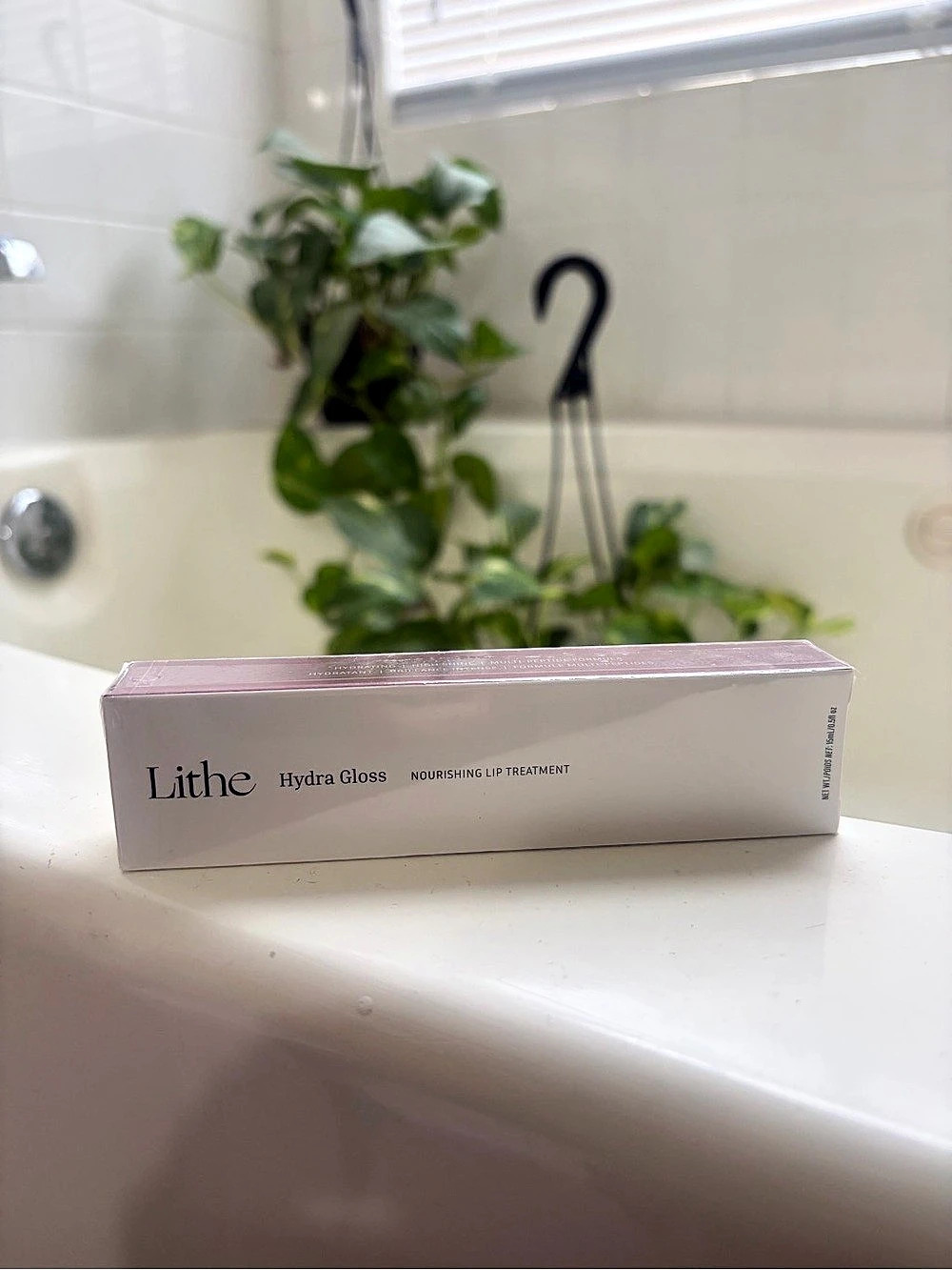 Lithe Hydra Gloss Nourishing Lip Treatment Plush NEW Sealed